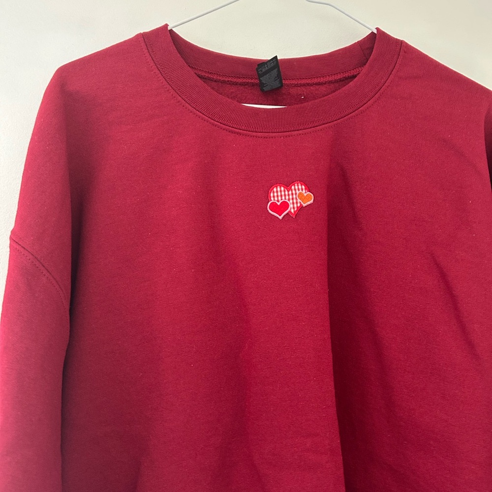 ♥️gingham hearts patch crewneck